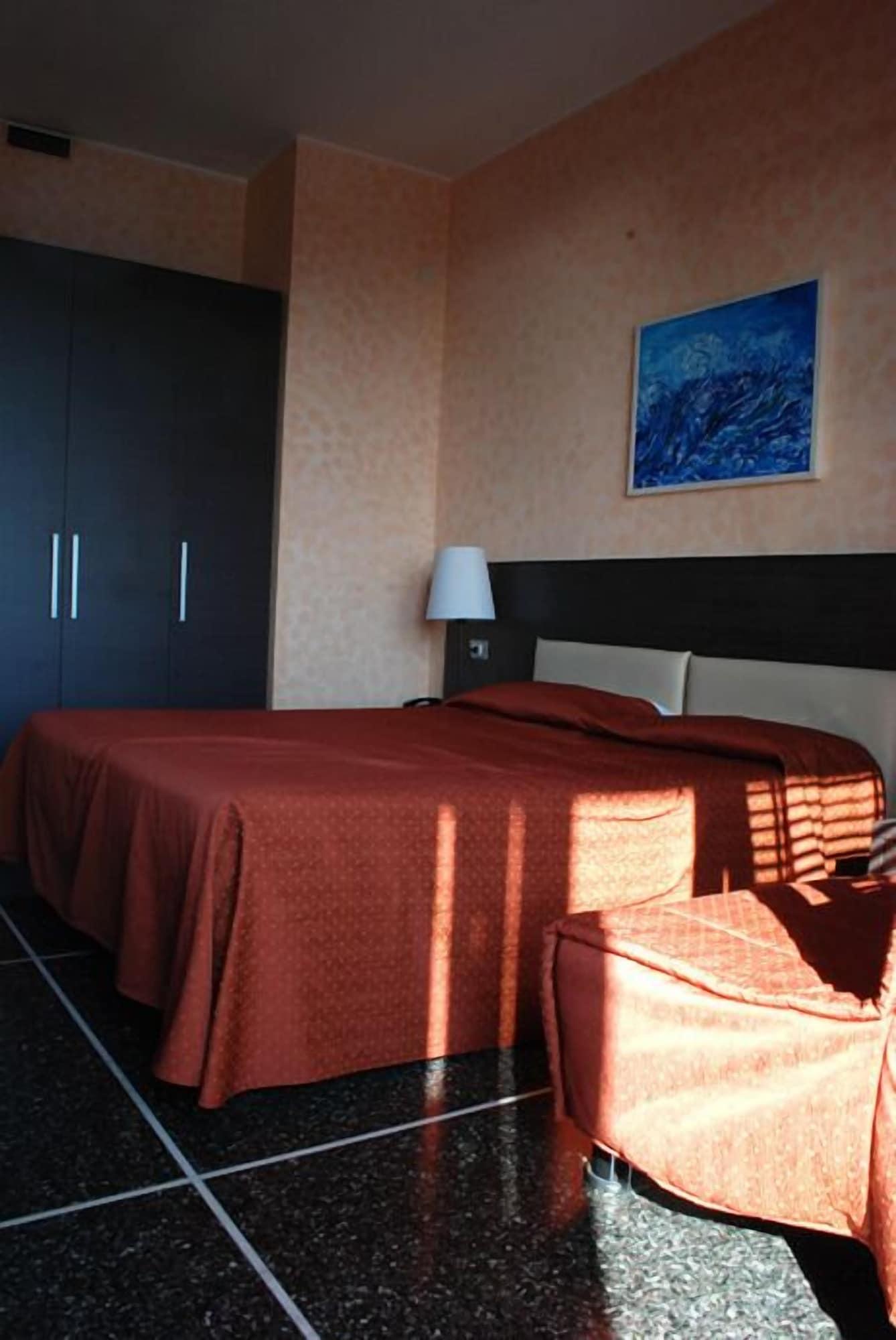 Hotel Palace Varazze Bagian luar foto