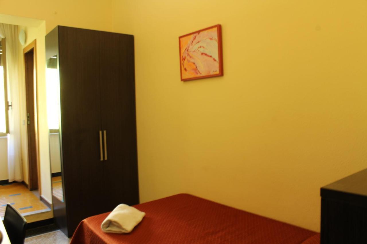 Hotel Palace Varazze Bagian luar foto